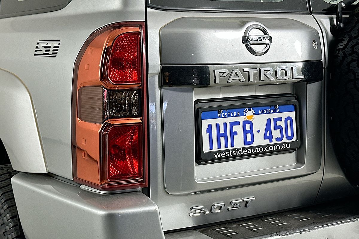 2010 Nissan PATROL ST (4x4) GU VI
