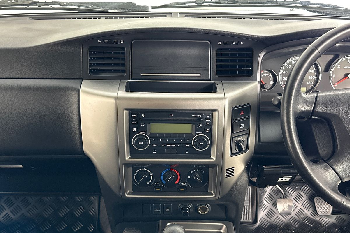 2012 Nissan PATROL ST (4x4) GU VII