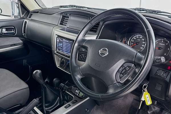 2015 Nissan PATROL ST Y61