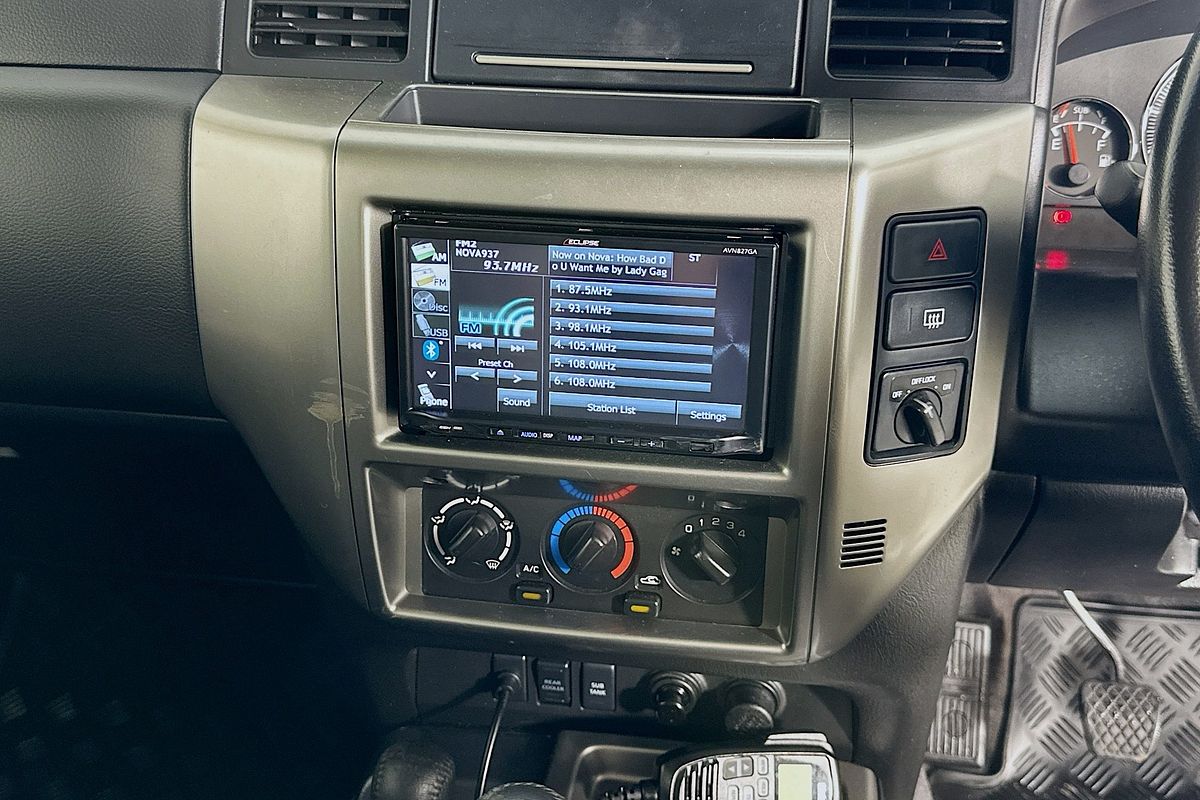 2015 Nissan PATROL ST Y61