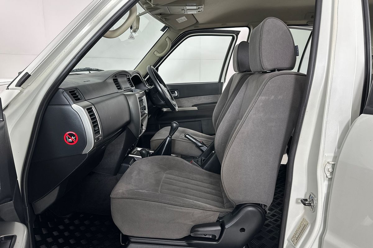 2012 Nissan PATROL ST (4x4) GU VII