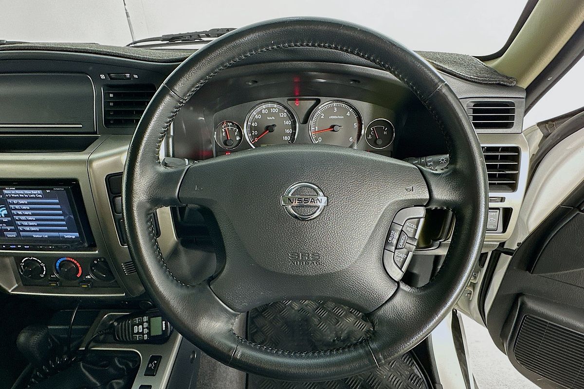 2015 Nissan PATROL ST Y61