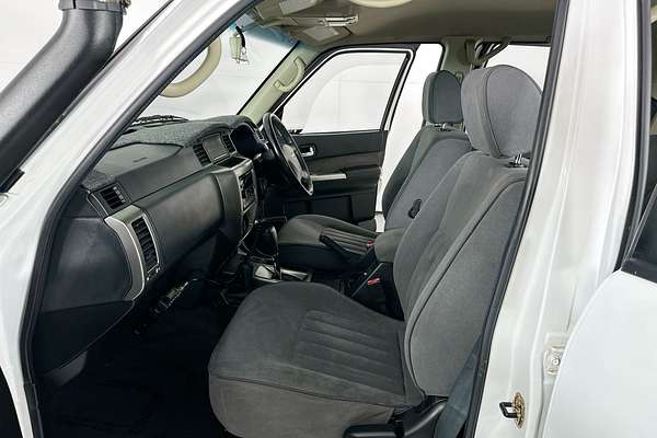 2005 Nissan PATROL ST (4x4) GU IV