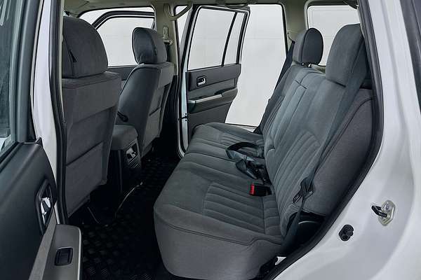 2015 Nissan PATROL ST Y61