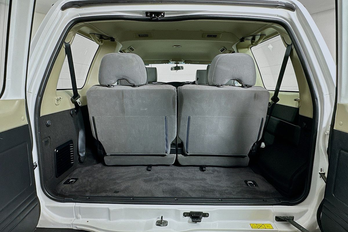 2015 Nissan PATROL ST Y61