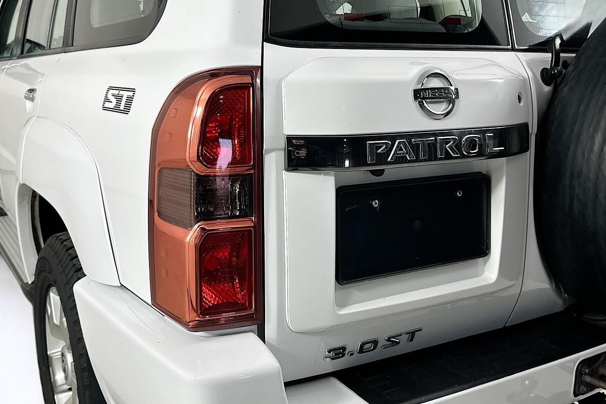 2016 Nissan PATROL ST (4x4) GU SERIES 10