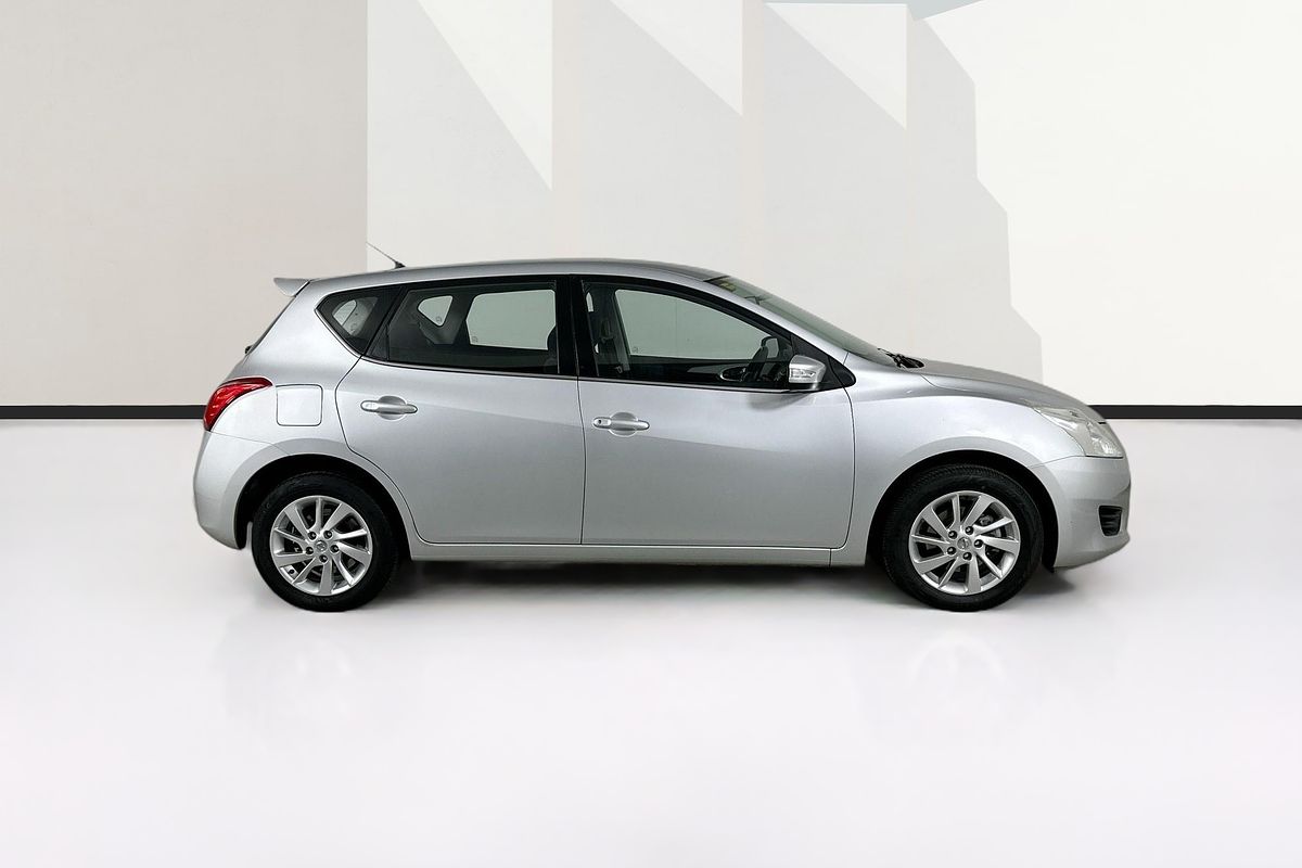 2014 Nissan PULSAR ST-L C12