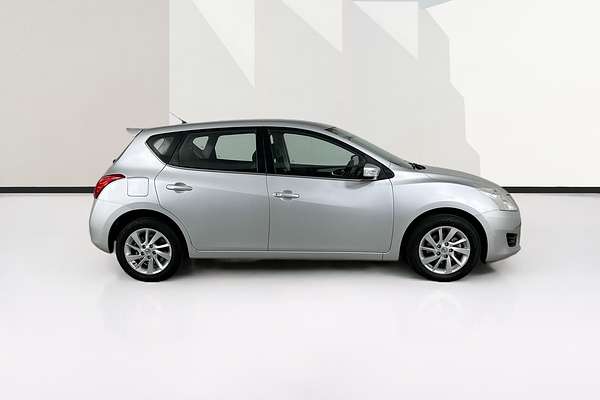 2014 Nissan PULSAR ST-L C12
