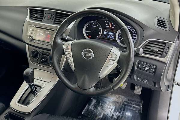 2014 Nissan PULSAR ST-L C12