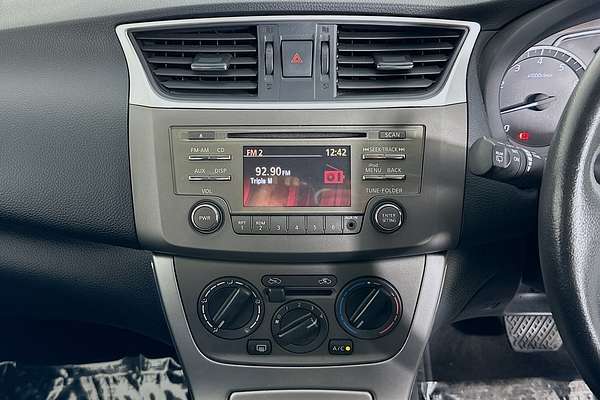 2014 Nissan PULSAR ST-L C12