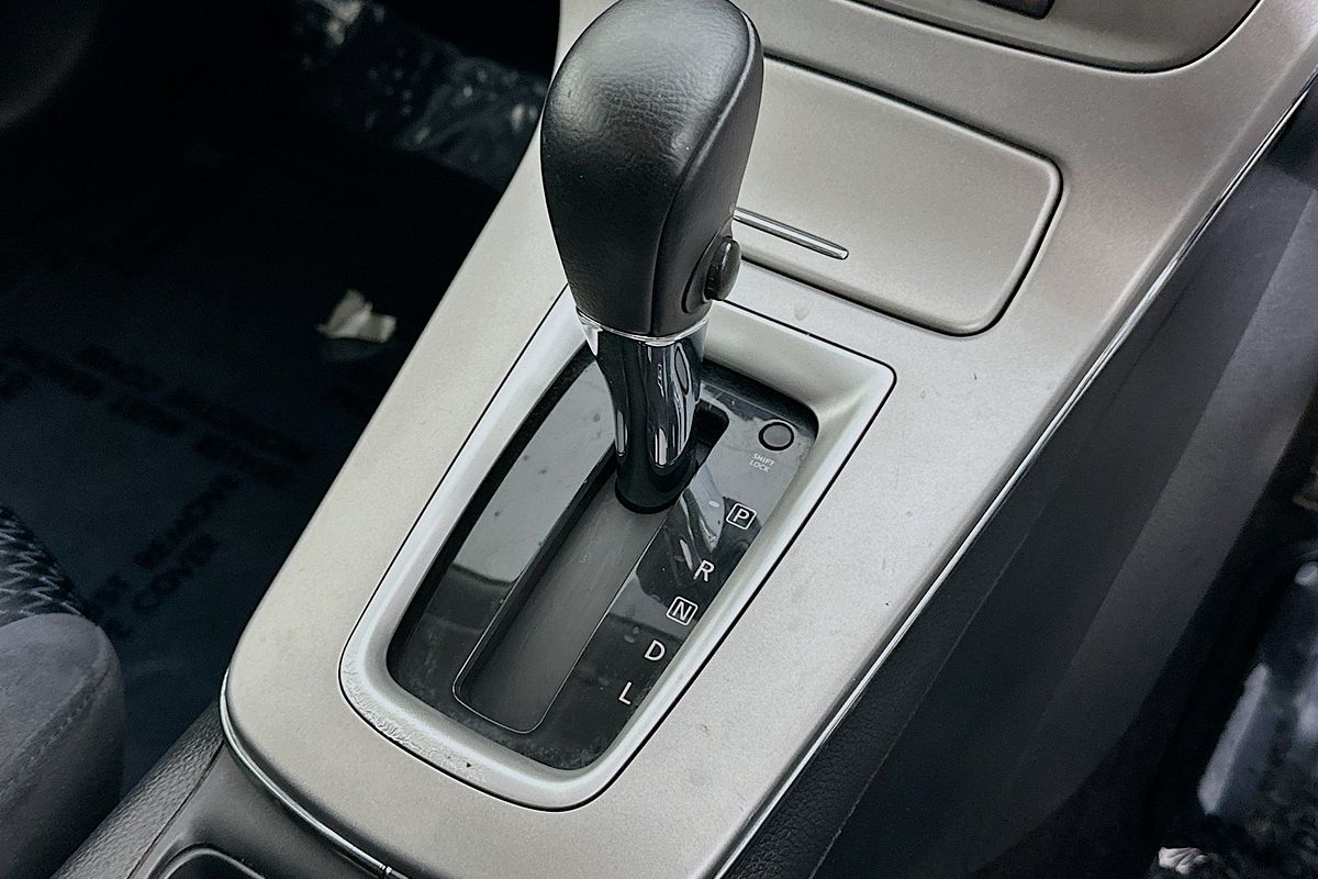 2014 Nissan PULSAR ST-L C12
