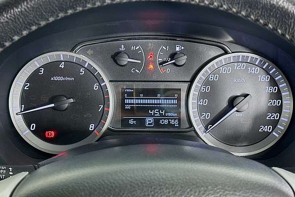 2014 Nissan PULSAR ST-L C12