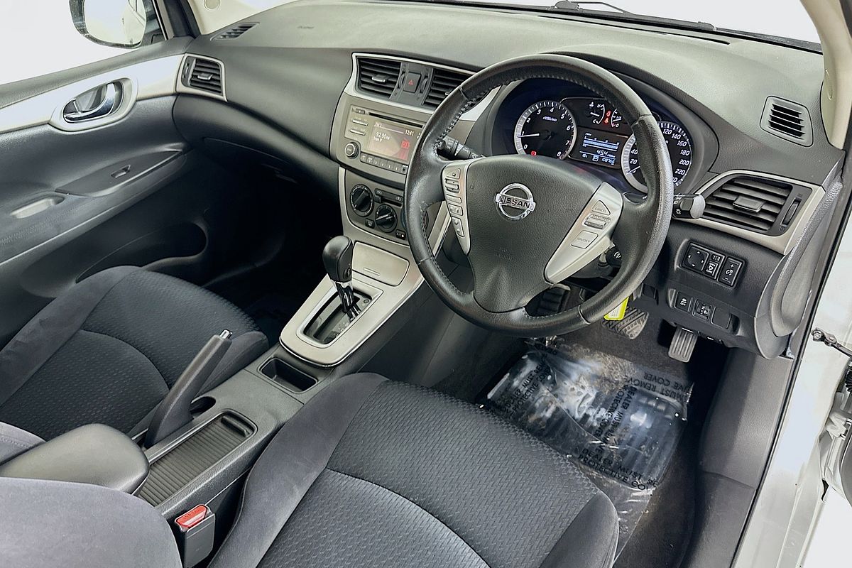 2014 Nissan PULSAR ST-L C12
