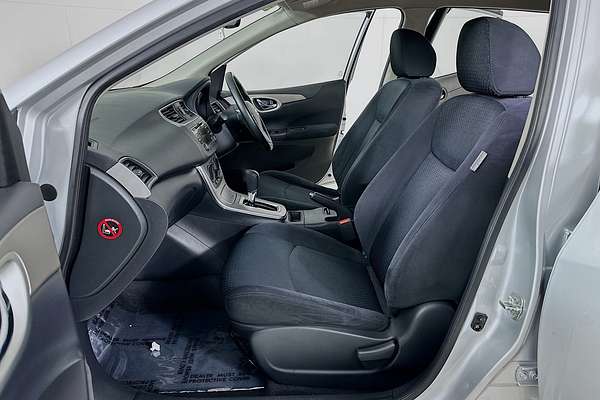 2014 Nissan PULSAR ST-L C12