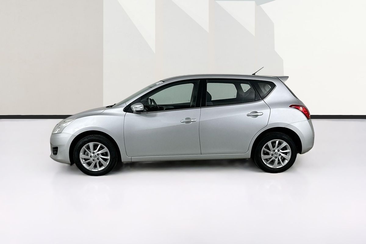 2014 Nissan PULSAR ST-L C12