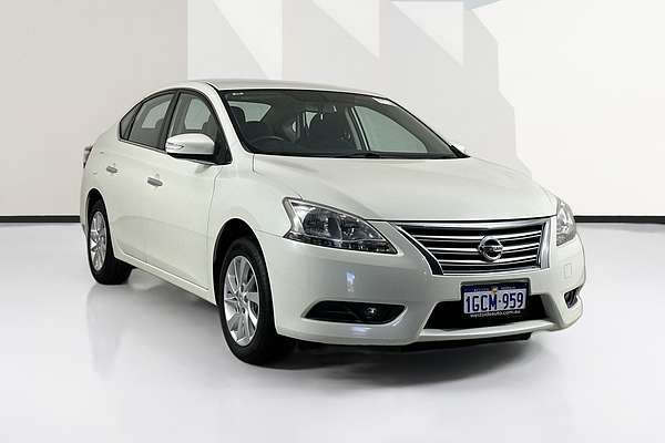 2015 Nissan PULSAR ST-L B17