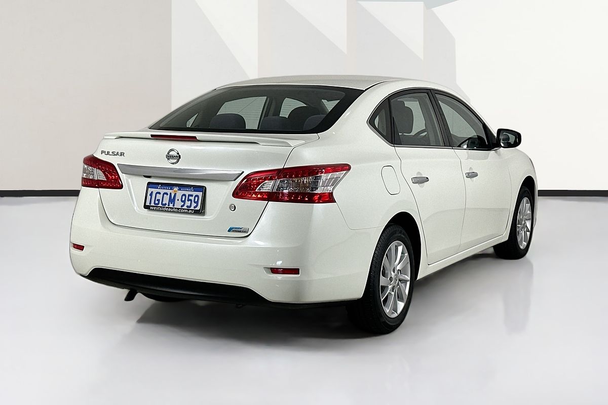 2015 Nissan PULSAR ST-L B17