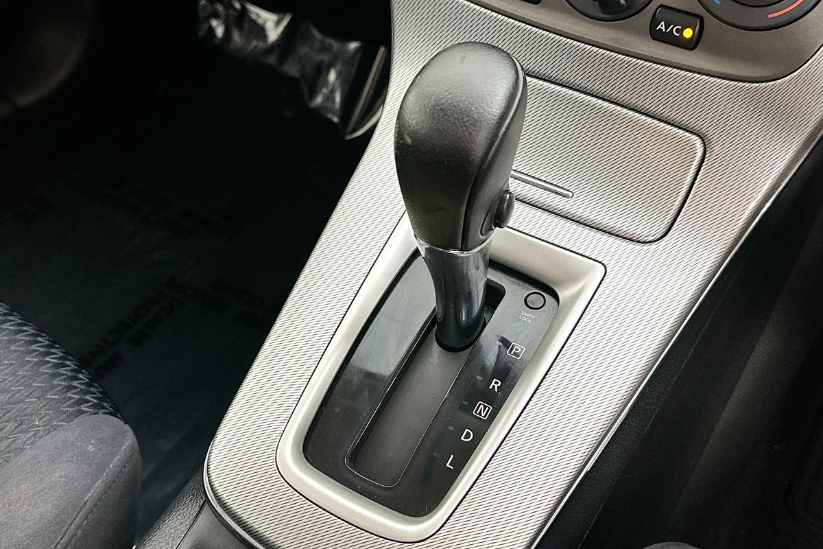 2015 Nissan PULSAR ST-L B17