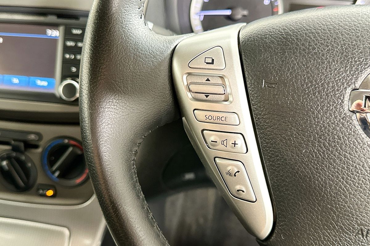 2015 Nissan PULSAR ST-L B17