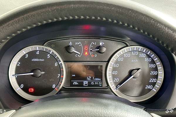 2015 Nissan PULSAR ST-L B17