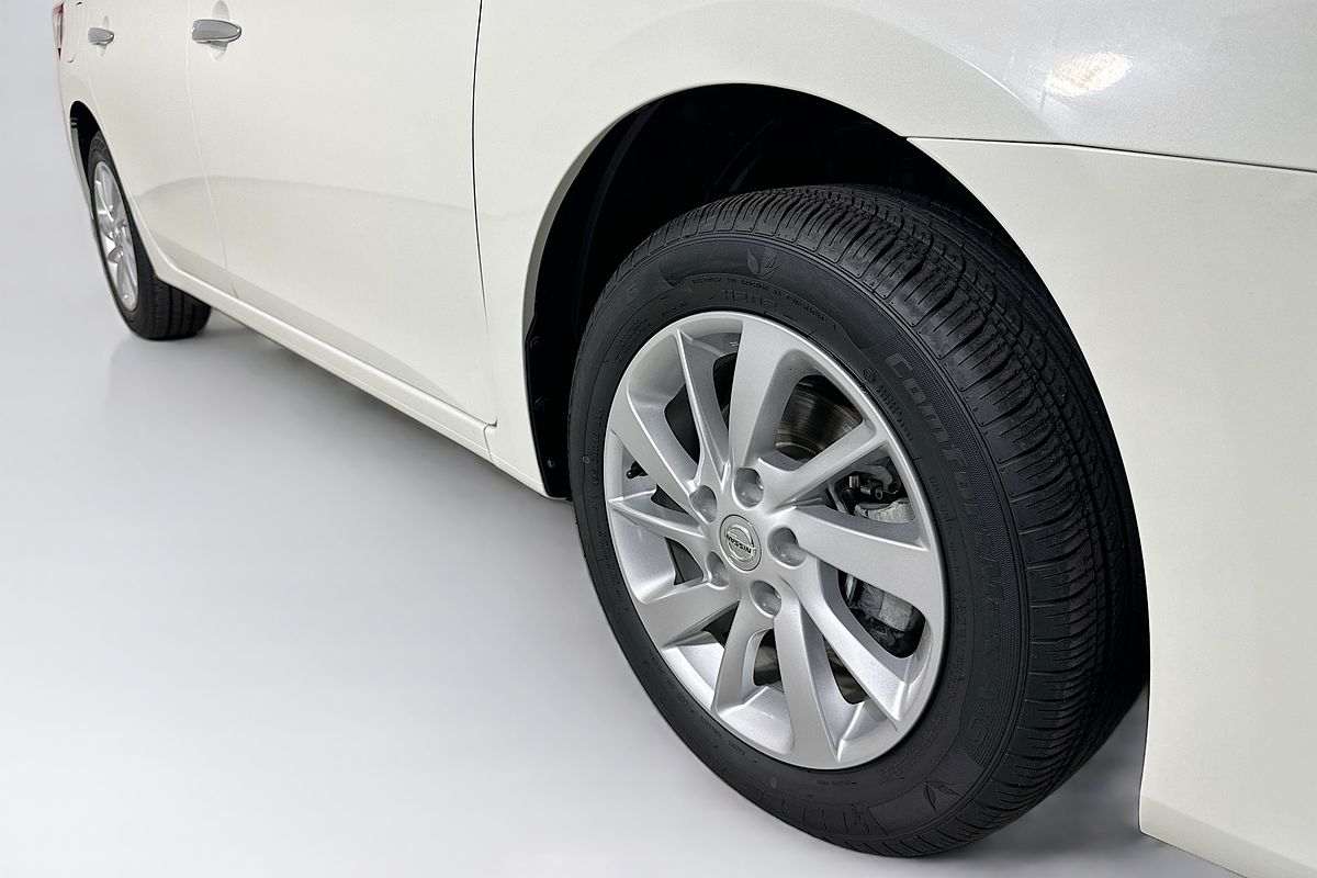 2015 Nissan PULSAR ST-L B17