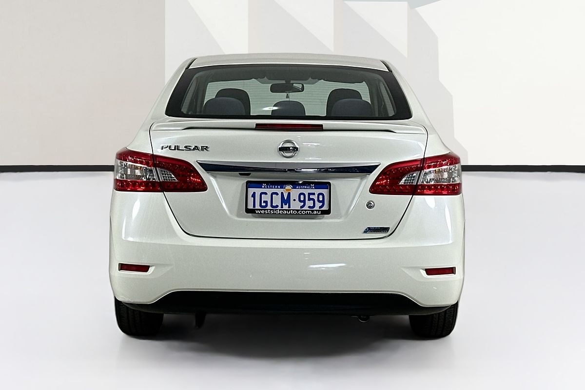 2015 Nissan PULSAR ST-L B17