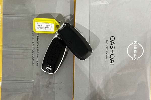 2024 Nissan QASHQAI TI 2-TONE J12 MY24