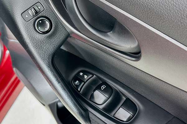 2015 Nissan QASHQAI ST J11