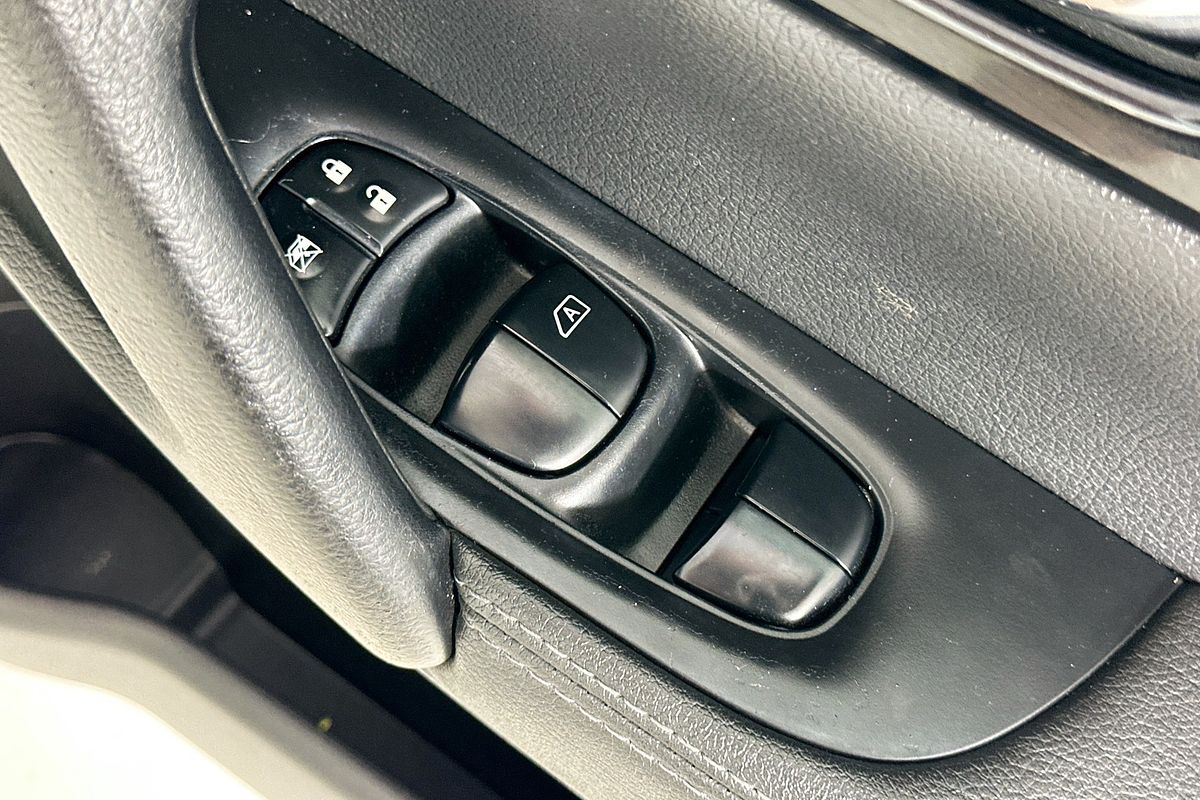 2015 Nissan QASHQAI Ti J11