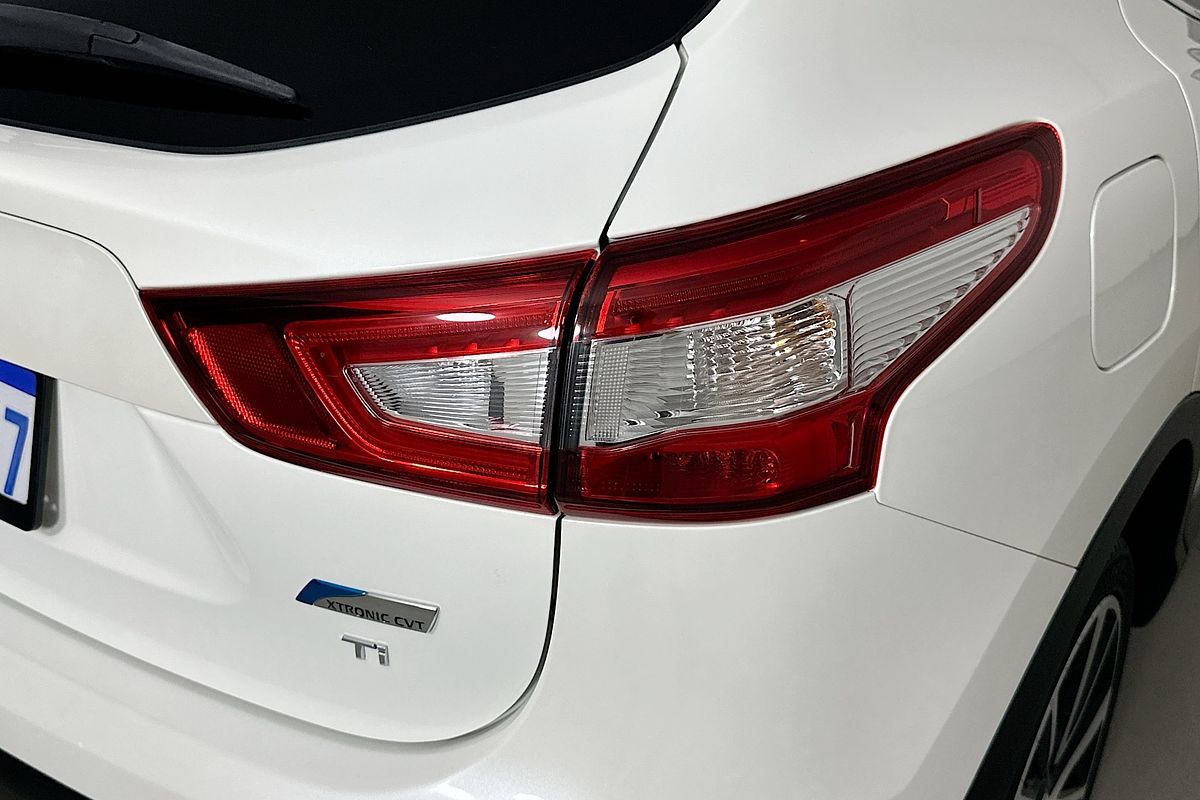 2015 Nissan QASHQAI Ti J11