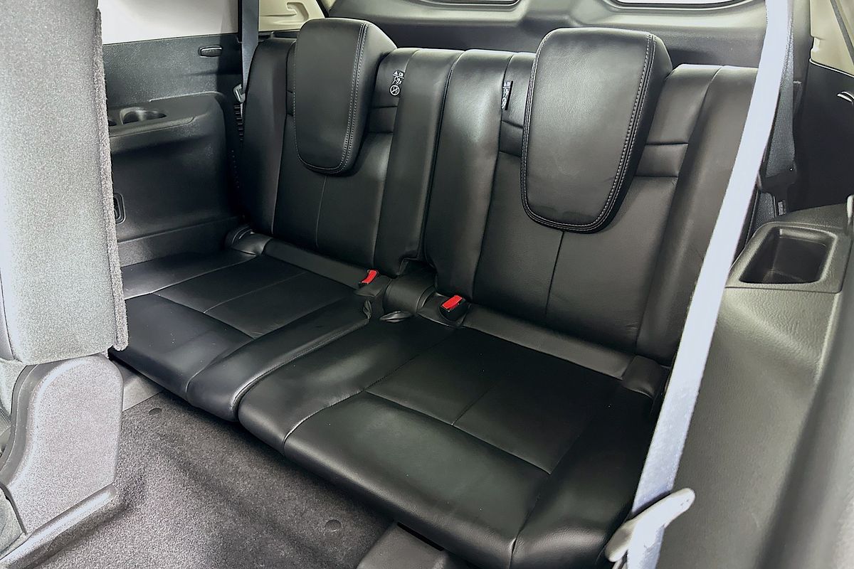 2014 Nissan X-TRAIL ST-L (FWD) T32