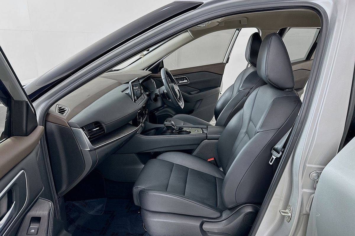 2024 Nissan X-TRAIL ST-L T33