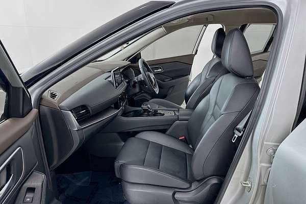 2024 Nissan X-TRAIL ST-L T33