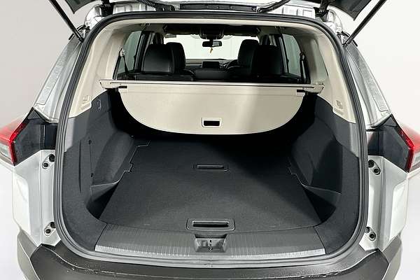 2024 Nissan X-TRAIL ST-L T33