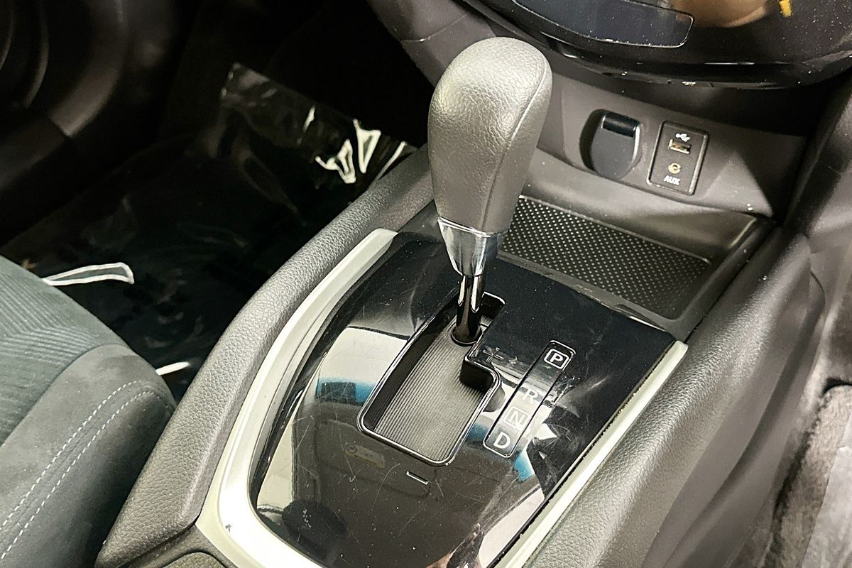 2014 Nissan X-TRAIL ST (FWD) T32