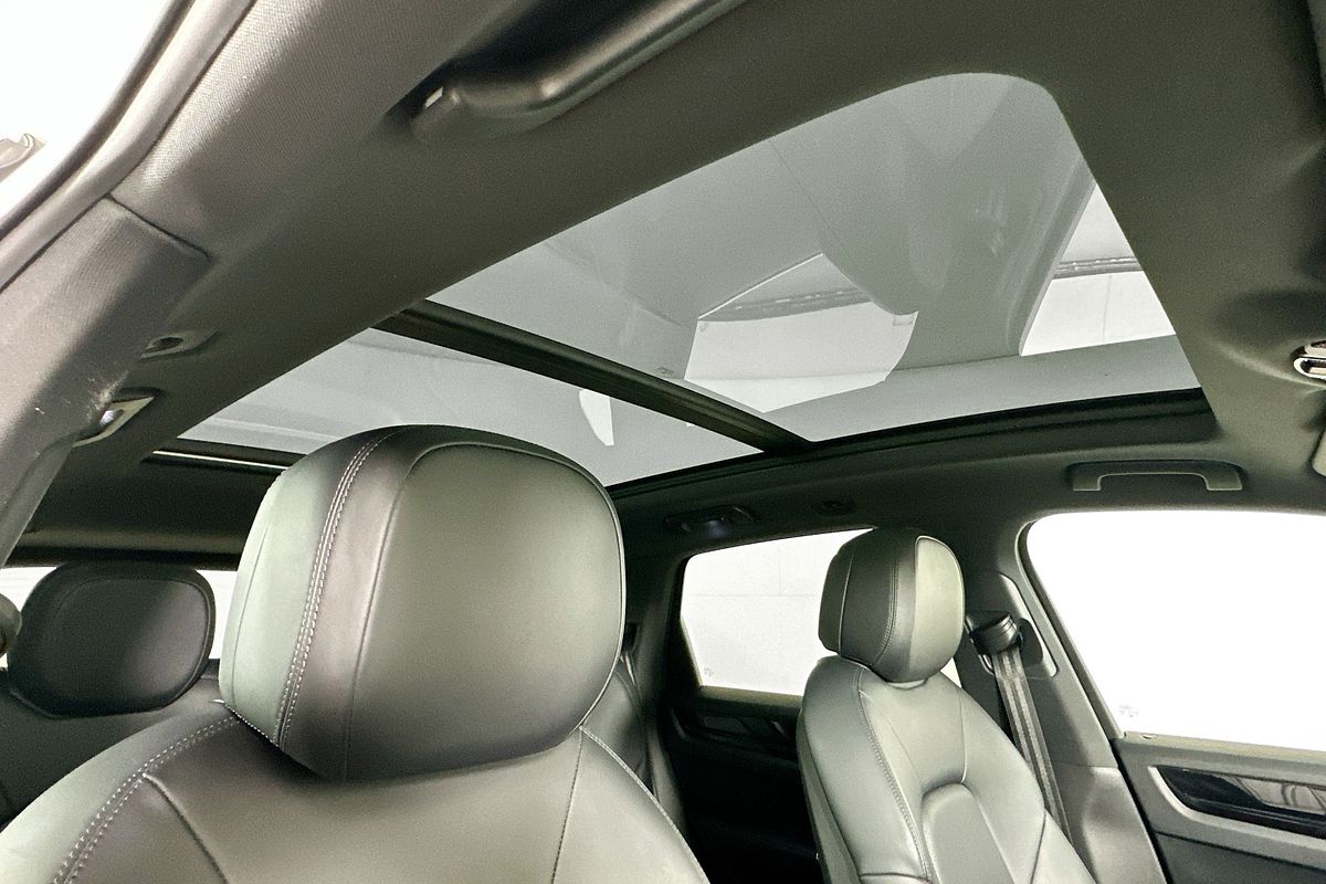 2019 Porsche CAYENNE  9YA MY19