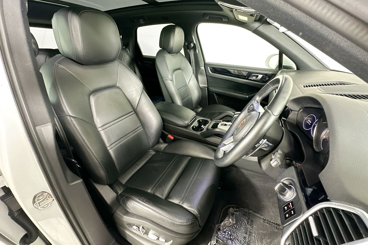 2019 Porsche CAYENNE  9YA MY19