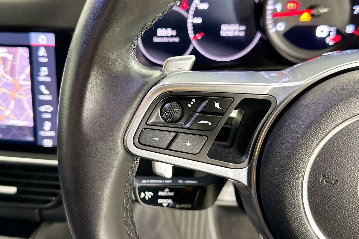 2019 Porsche CAYENNE  9YA MY19