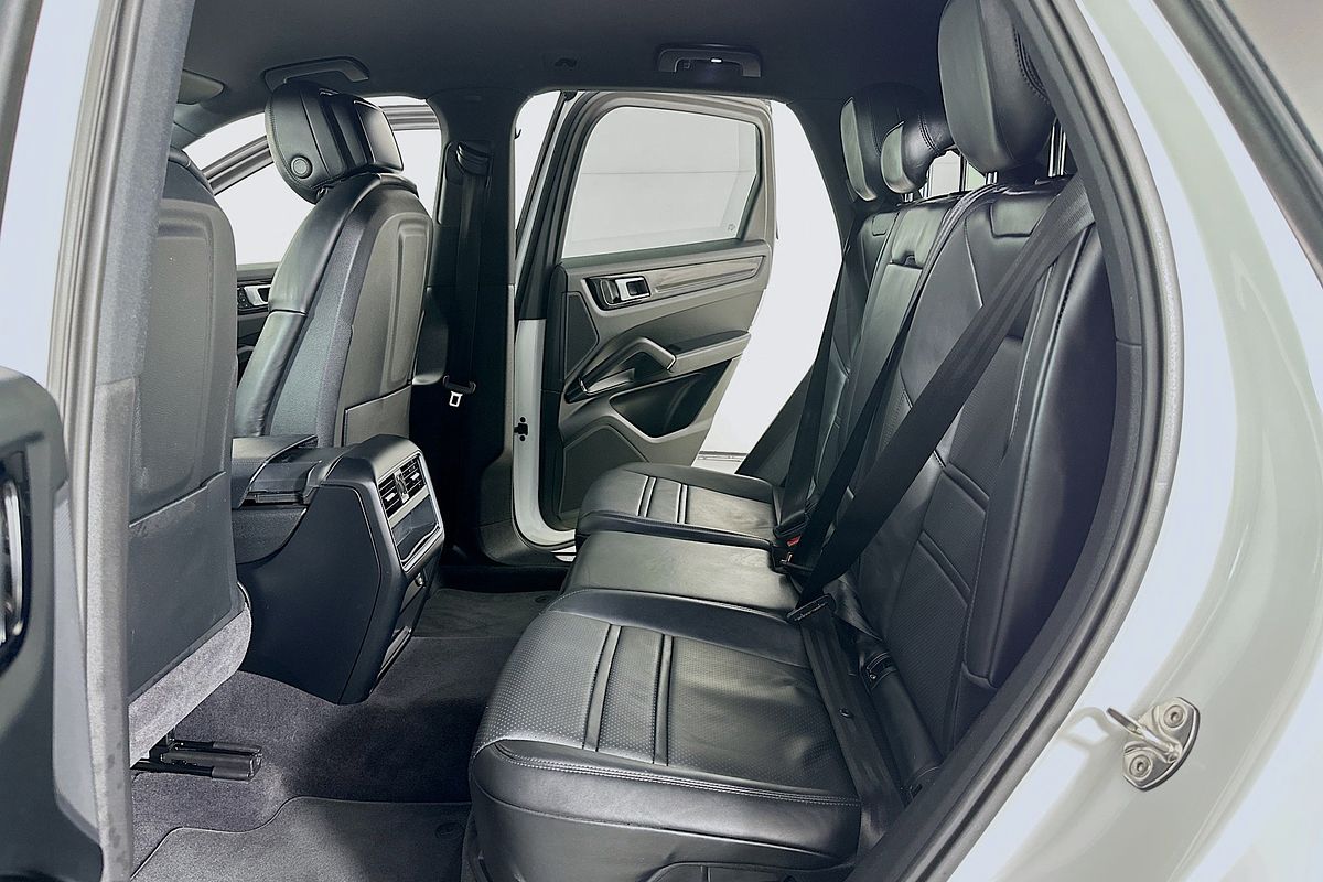 2020 Porsche CAYENNE  9YA MY20