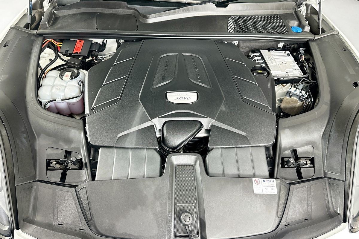 2019 Porsche CAYENNE  9YA MY19