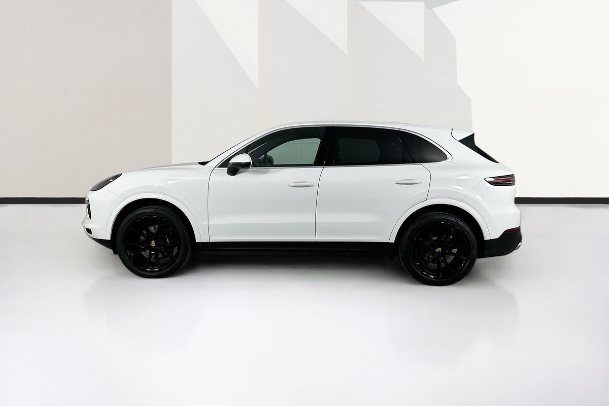 2019 Porsche CAYENNE  9YA MY19