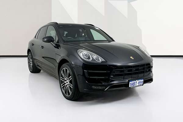 2015 Porsche MACAN TURBO MY15