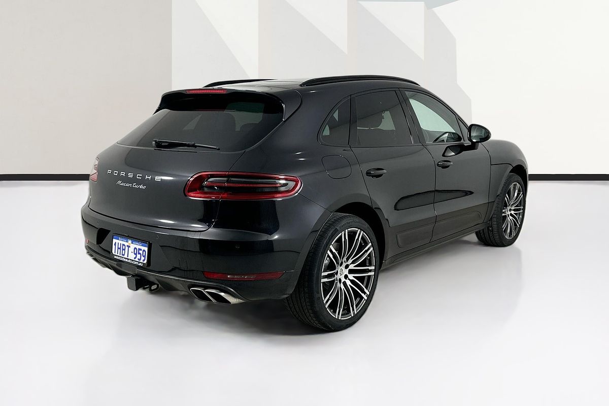 2015 Porsche MACAN TURBO MY15
