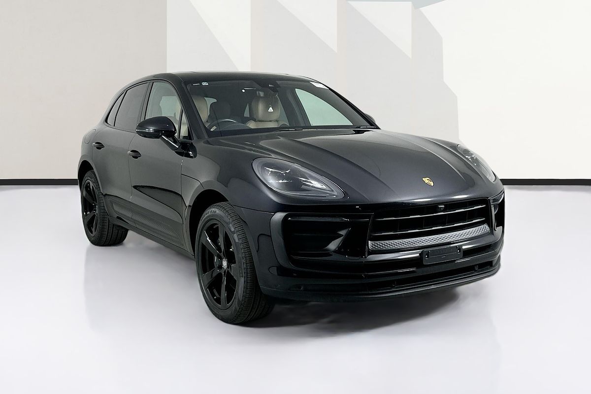 2022 Porsche MACAN  95B MY22