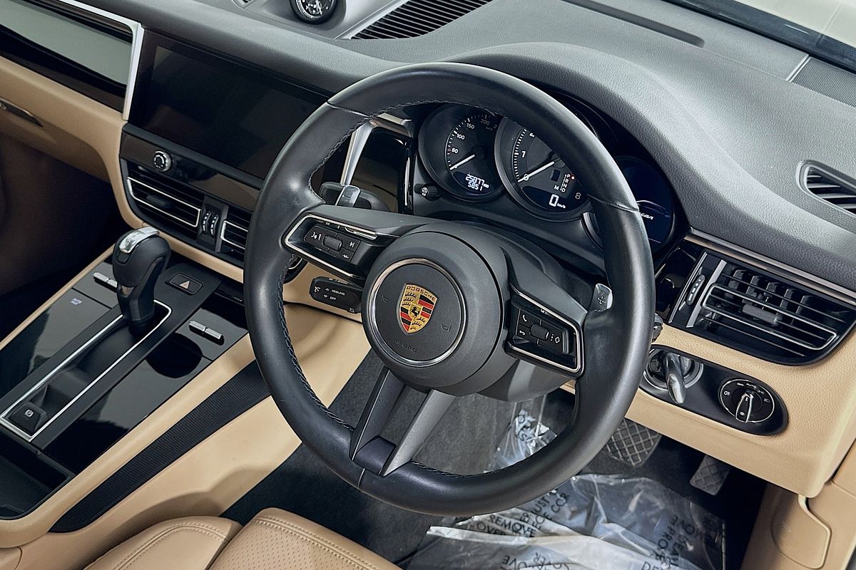 2022 Porsche MACAN  95B MY22