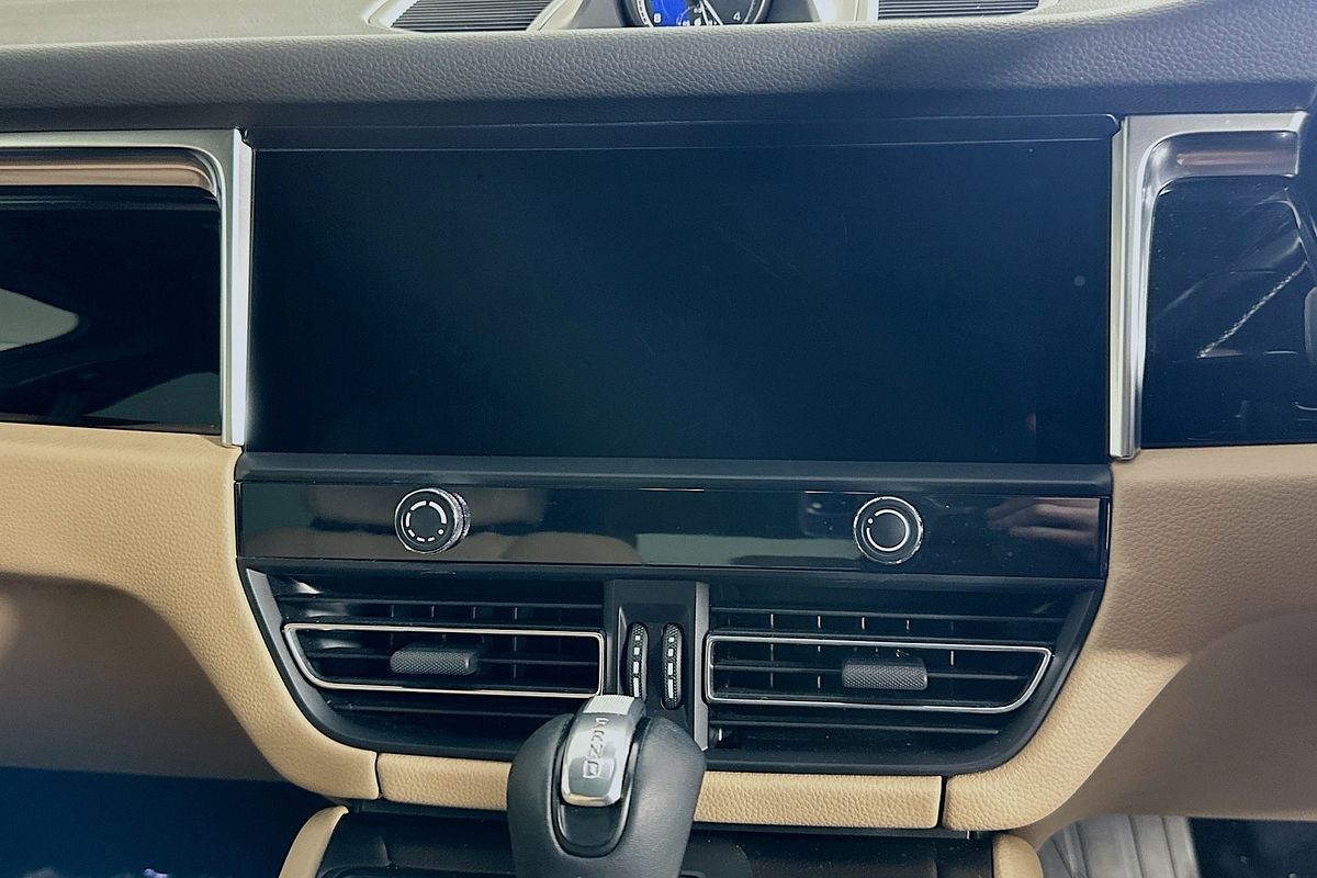 2022 Porsche MACAN  95B MY22