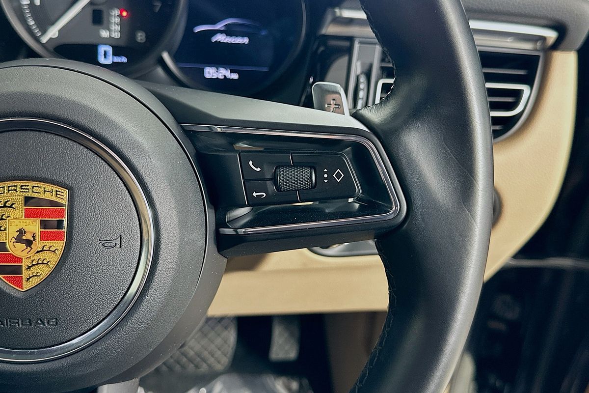2022 Porsche MACAN  95B MY22
