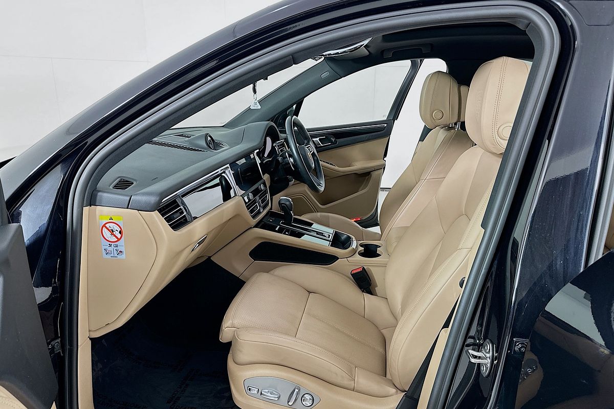 2022 Porsche MACAN  95B MY22