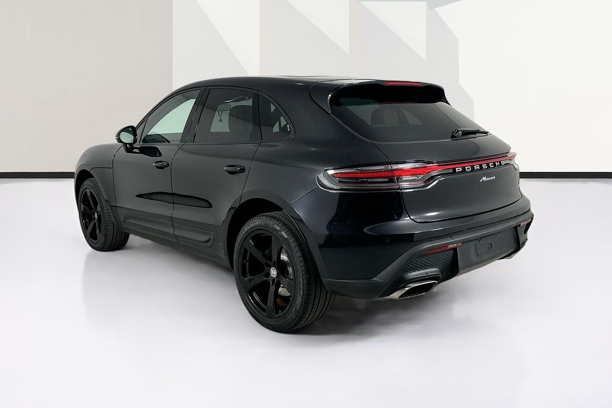 2022 Porsche MACAN  95B MY22