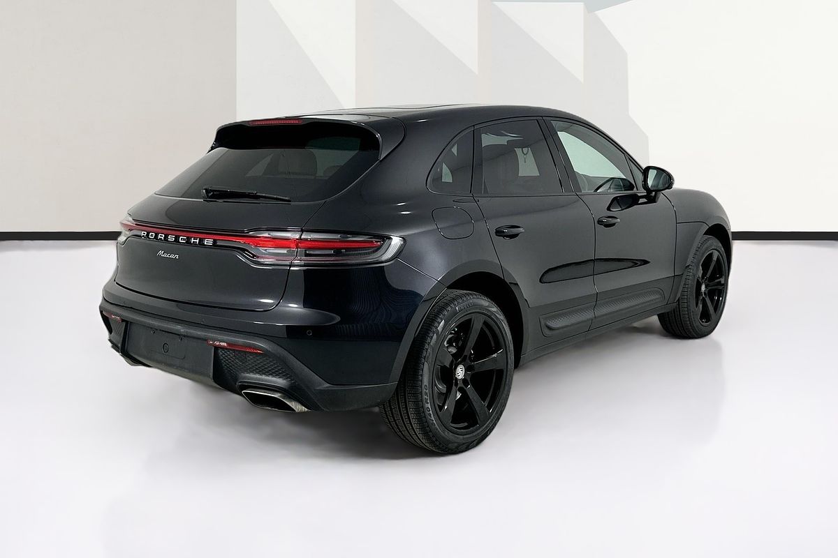 2022 Porsche MACAN  95B MY22